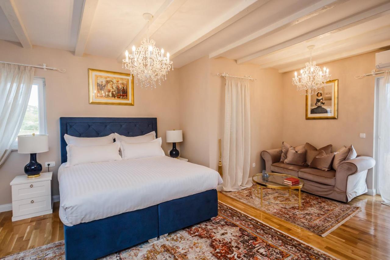 San Mihael Luxury Rooms 1 Dugopolje Oda fotoğraf