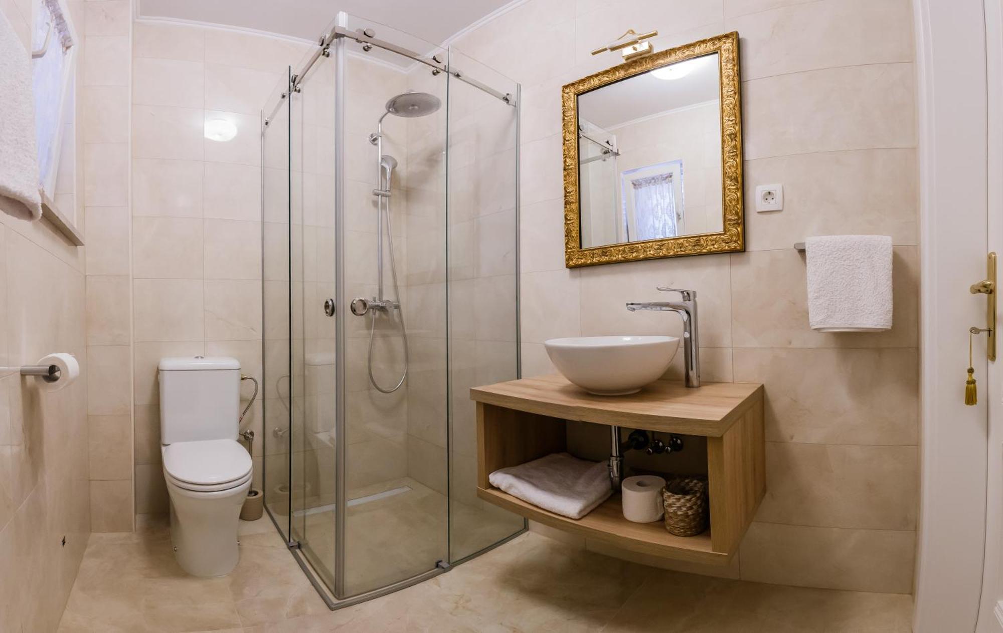 San Mihael Luxury Rooms 1 Dugopolje Oda fotoğraf